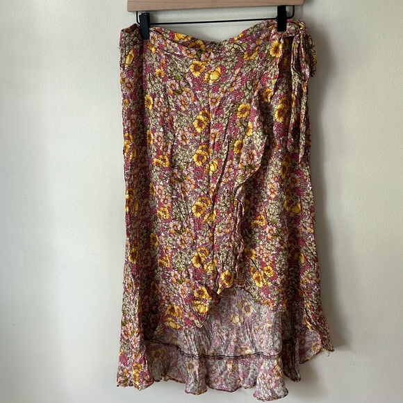 Rose & Thyme floral wrap skirt Size large - Picture 1 of 6